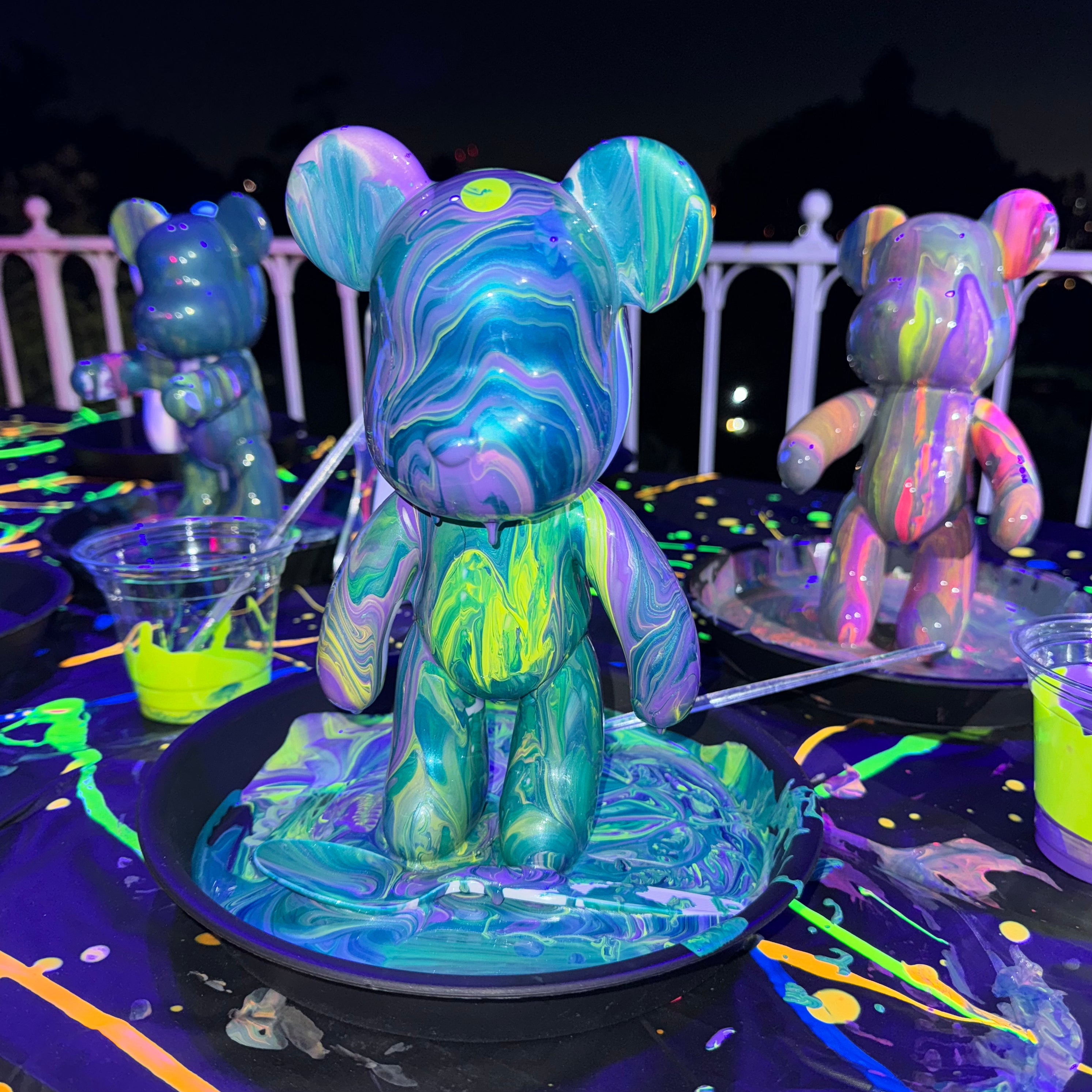 Bearbrick Paint Pouring